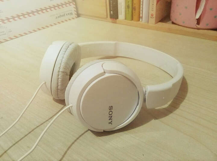 索尼(SONY) MDR-ZX110AP 入门监听头载式耳