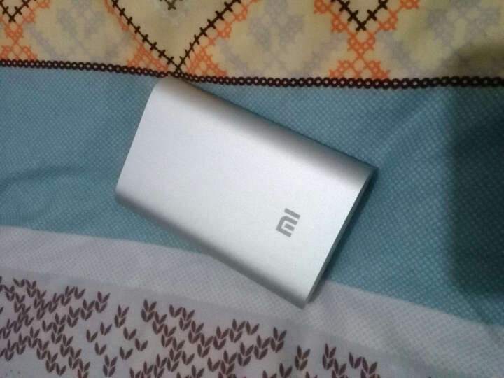 小米(MI)小米新款移动电源\/充电宝10000mAh 银