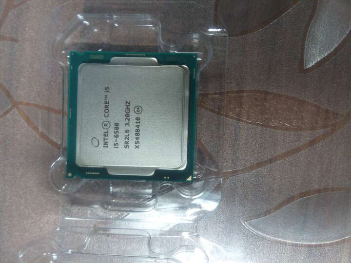 英特尔Core i5-6500:越南产的U,体质不错,盒装