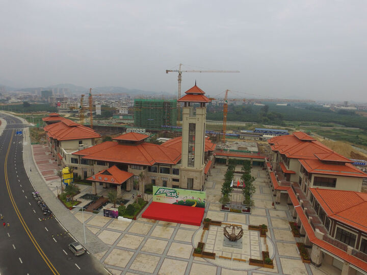 大疆 DJI Phantom3 精灵3 4K\/2.7K专业四轴航拍