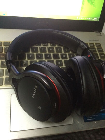 索尼(SONY)MDR-1ABT 触控高品质 无线立体声