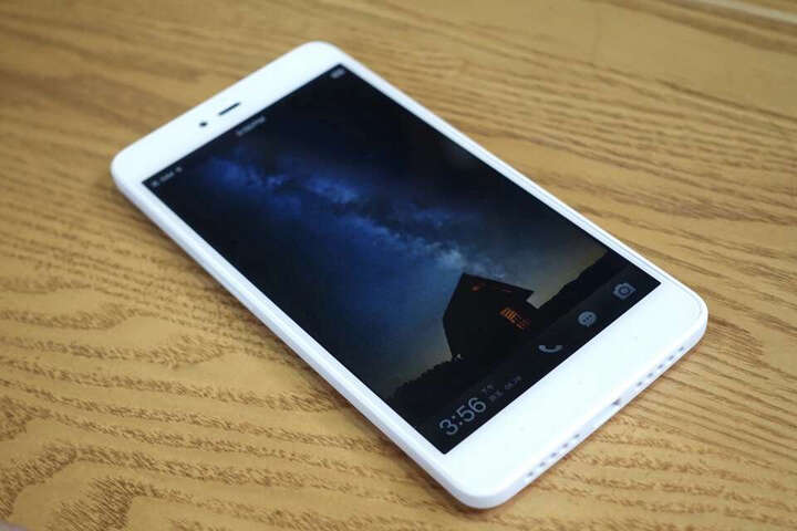 锤子 坚果 16GB 灰色 移动联通4G手机 双卡双