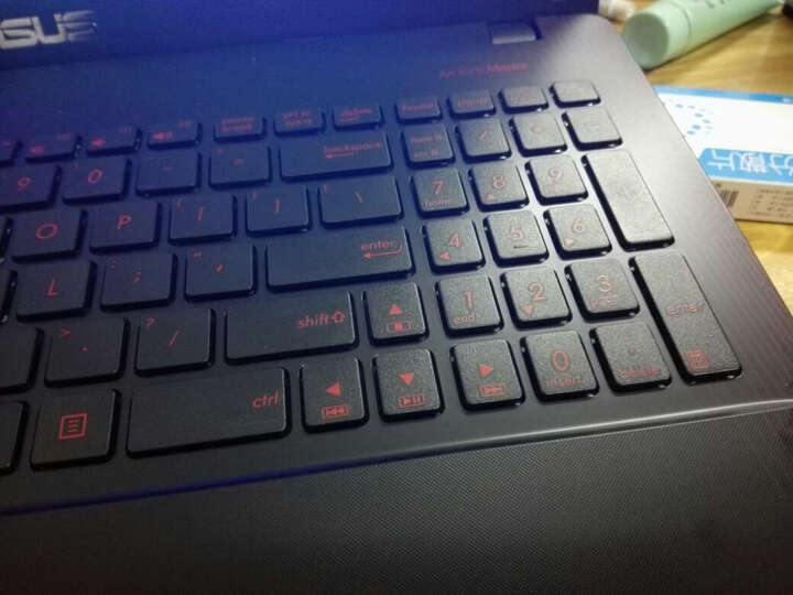 US)飞行堡垒FX50J 15.6英寸游戏笔记本电脑(