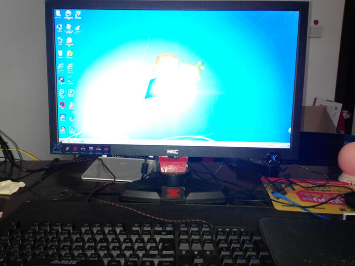 惠科(HKC) X3 23.5英寸游戏显示器夏普PVA屏