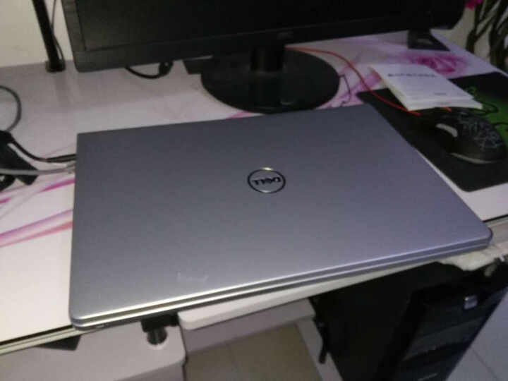 戴尔DELL灵越5559 Ins15U-3748 15.6英寸 六代I7独显笔记本 银--电脑挺不错,win10用起来挺新鲜,用硬