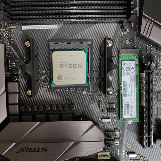 玩家国度(REPUBLIC OF GAMERS)ROG STRIX B350-F GAMING主板(AMD B350/socket AM4) 晒单图