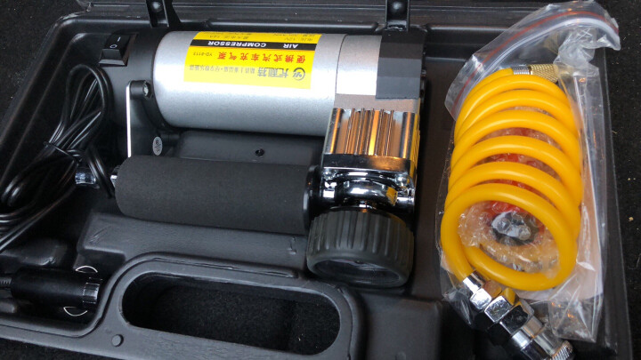 尤利特（UNIT）车载充气泵 YD-8113 汽车用金属测压便携式多功能电动轮胎打气筒冲气泵点烟器两用 带工具箱 晒单图
