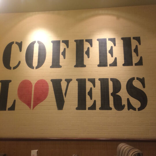 中国电信号卡:快递员很有耐心的帮我打了好几