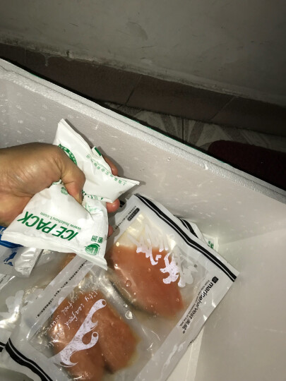 美威 冷冻智利本味三文鱼排 （大西洋鲑）220g 2片 袋装 晒单图