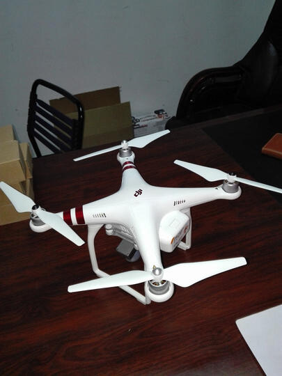 大疆 DJI Phantom3 精灵3 4K\/2.7K专业四轴航拍
