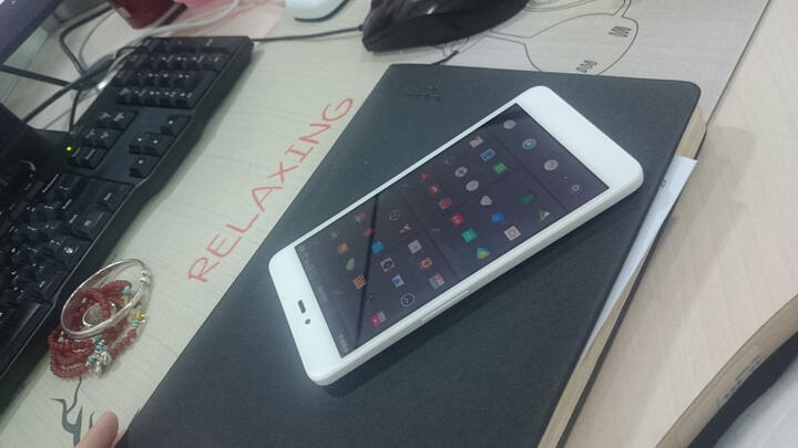 锤子 坚果 32GB 紫色 移动联通4G手机 双卡双