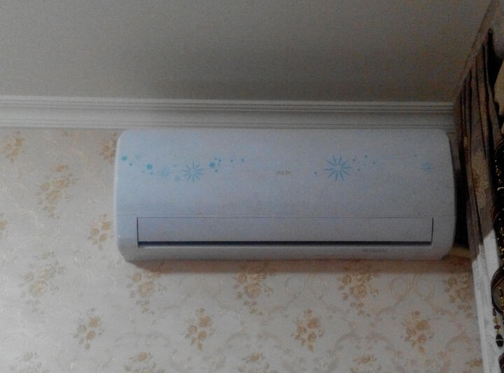 奥克斯(AUX)正1.5匹 冷暖 定速 空调挂机(KFR