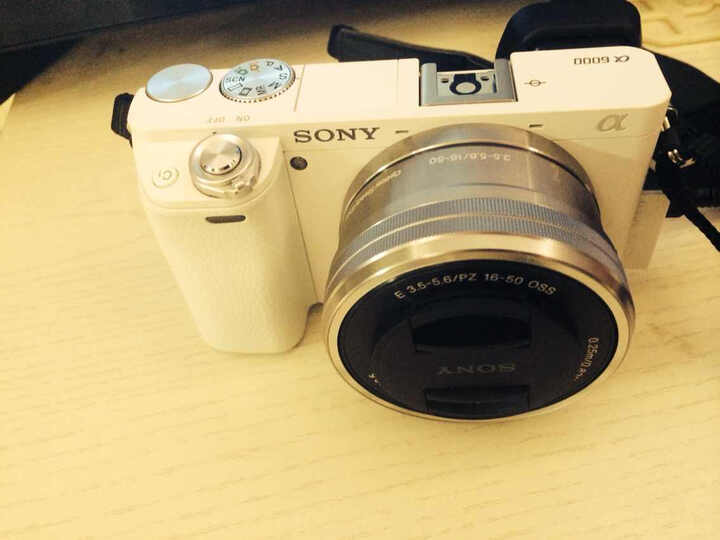 索尼(SONY)ILCE-6000L\/a6000 微单数码相机 