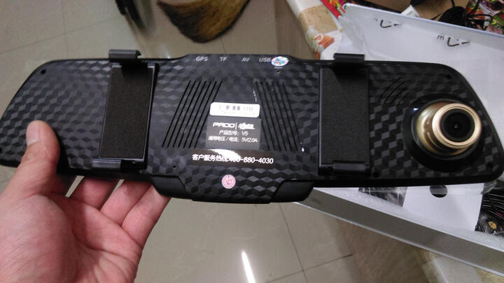 像 5.0英寸高清大屏 1080P后视蓝镜行车记录仪