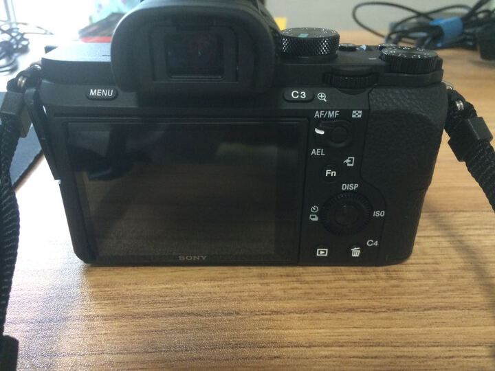 索尼(SONY)ILCE-7M2K 全画幅微单套机(28-70