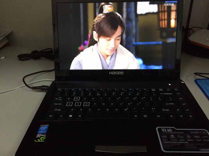 神K550D-i7 D1 14.0英寸游戏笔记本电脑(i7-47