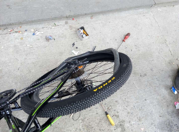 邦德·富士达(BATTLE):首先说说快递,走的天