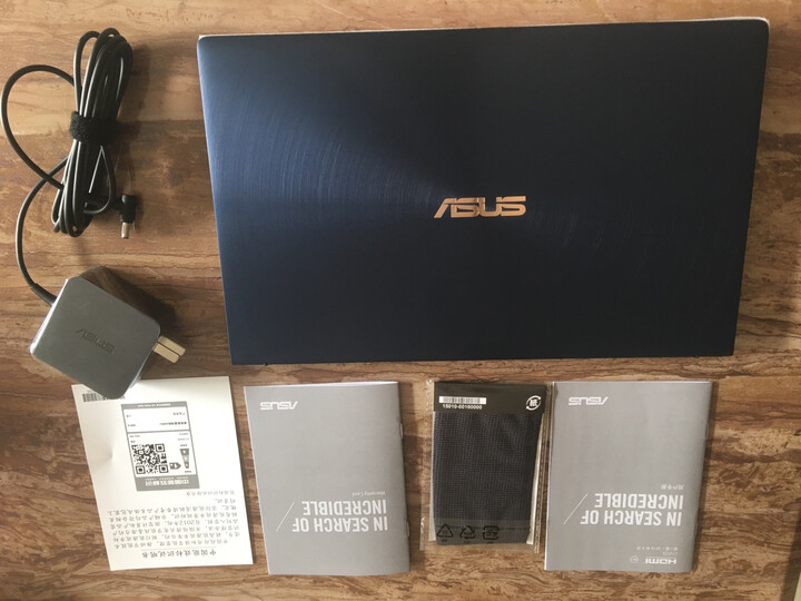 华硕(ASUS) 灵耀U 13.3英寸超窄边框超轻薄笔记本电脑(i7-8550U 8G 512GSSD MX150 2G IPS)尊爵蓝(U3100) 晒单图