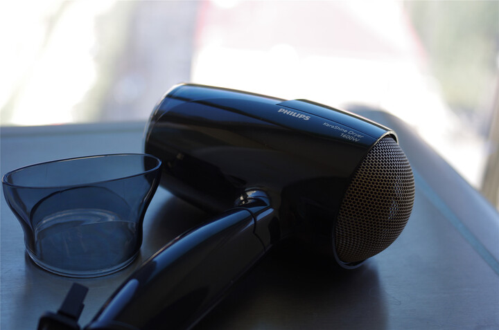 飞利浦(PHILIPS)电吹风机 HP8216/05 家用大功率恒温负离子角蛋白冷热风 晒单图