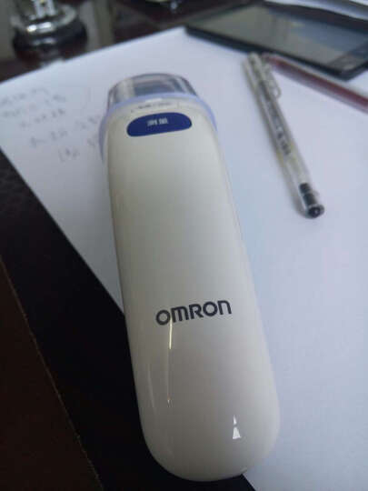欧姆龙(OMRON)额式体温计 额温枪 宝宝婴儿红
