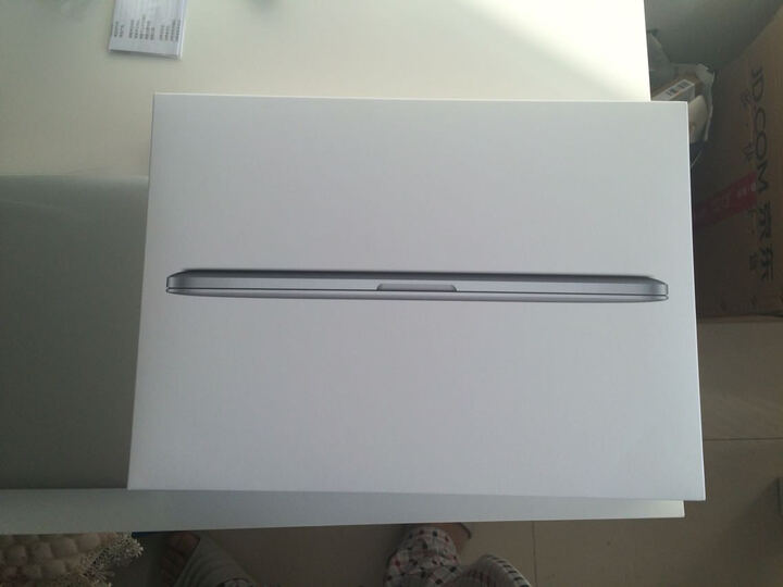 Apple MacBook Pro 13.3英寸笔记本电脑 银色