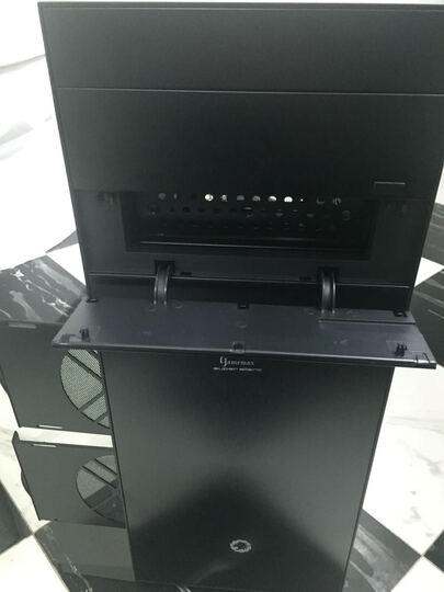 游戏帝国轻风健侠:机箱中的鼠式坦克,元首角度