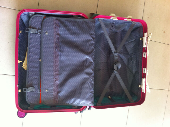 莱特堡LAitebao拉杆箱 PC铝框撞色万向轮行李