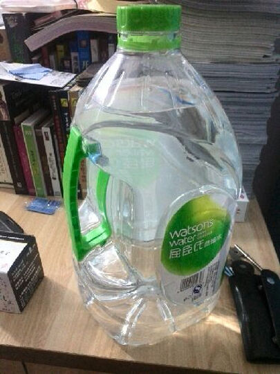 屈臣氏蒸馏水4.5L 桶装--屈臣氏水,喝起来和其