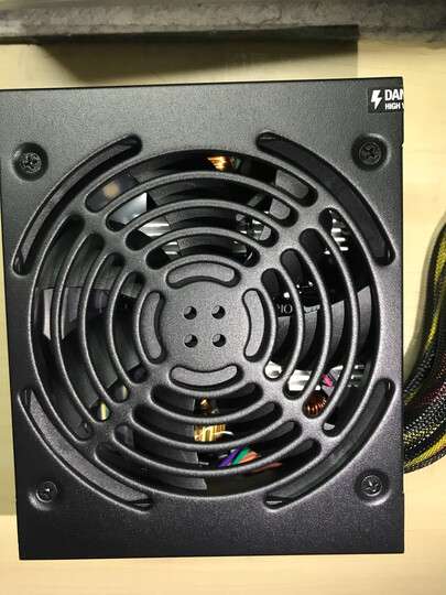 美商海盗船(USCorsair)额定550W VS550 电源(80PLUS认证/12cm风扇/转换效率85%/主动PFC/三年质保) 晒单图