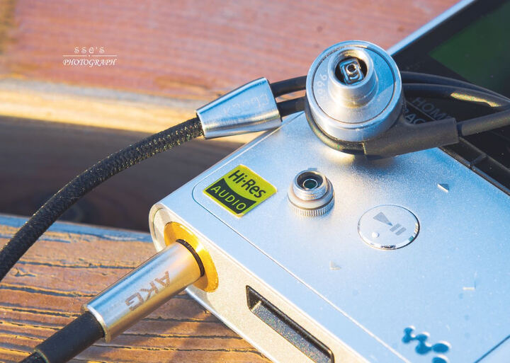 爱科技K3003:已煲100h,做工和素质没说的,无