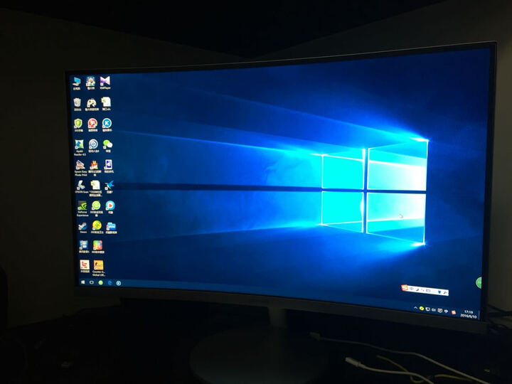 1FD 27英寸 MVA面板 HDMI接口 LED曲面屏液