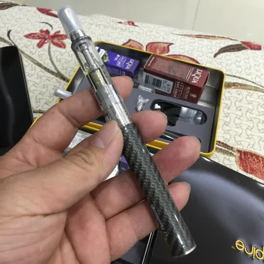 aspire 易佳特启航电子烟套装 炫彩四色搭配k1雾化器 碳纤维杆 口感