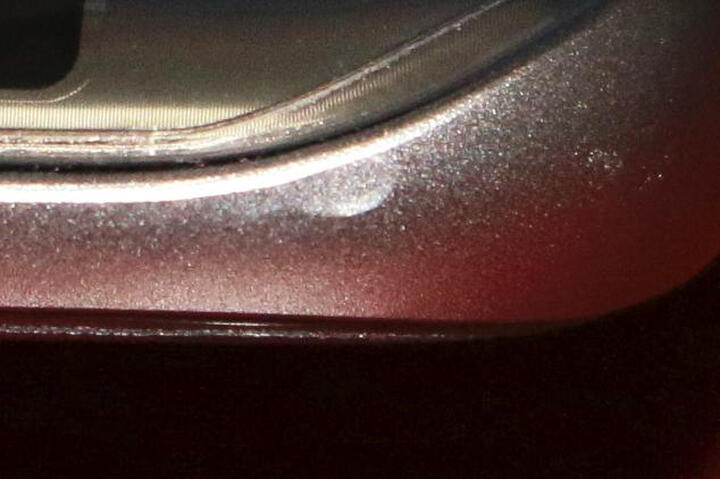 三星Galaxy S7 edge(G9350):2次销售 曲屏发绿