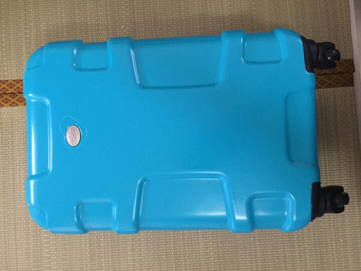 美旅箱包拉杆箱:尺寸比起以前的20寸看起来要