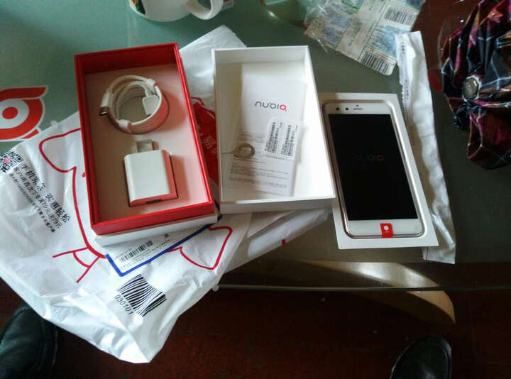 努比亚小牛5 Z11mini:上次买的是z7mini,中途换