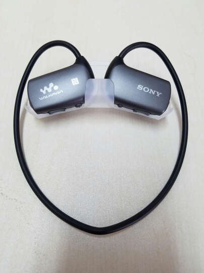 索尼NWZ-WS615\/B:音质不错,苹果手机需要A