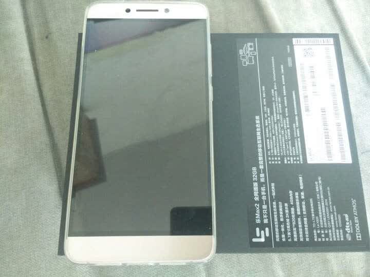 乐视乐Max2:手机不错,用了一晚上还没发现什