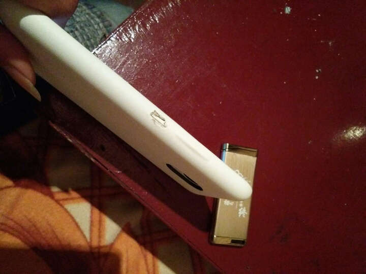 魅族魅蓝metal:手机很好用 不卡 不发热 很流畅