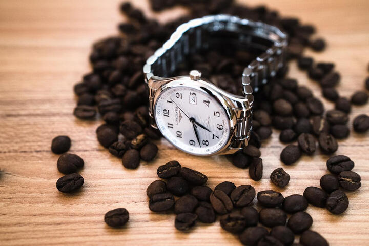 浪琴机械男表:京东送货速度没的说,手表简洁大