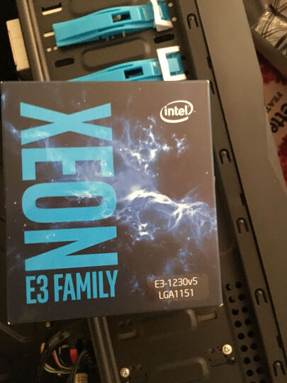 英特尔（Intel）至强四核 E3-1230 v5 1151接口 盒装CPU处理器 晒单图