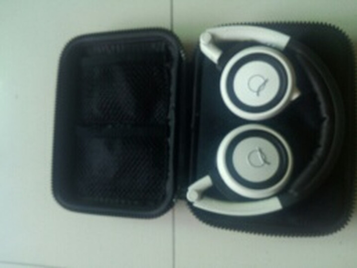 AKG Q460 迷你可折叠头戴式耳机 白色 昆西琼