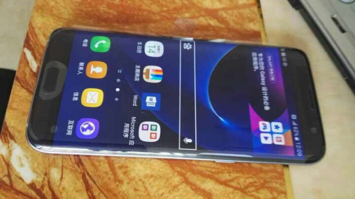 三星Galaxy S7 edge(G9350):手感很棒,颜值爆