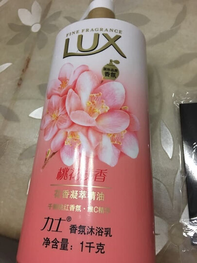 力士(LUX)沐浴露 闪亮冰爽 爽肤沐浴乳720g(新老包装随机发货) 晒单图