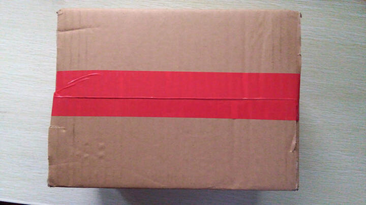 七度橙:采用京东物流,保密发货,速度很快,飞机