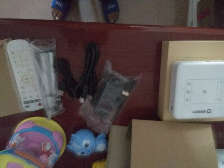 【3倍亮度提升】澳典(AODIN) 微型手机投影仪家用 全高清办公便携迷你wifi投影机 智能影院 白色升级版T13 2G+16G 晒单图