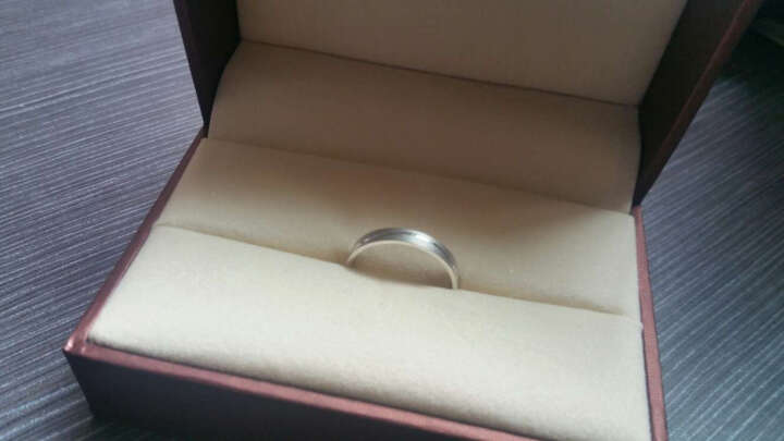 周生生   Pt950铂金情牵一线白金铂金戒指男女 求婚结婚戒指对戒33577R计价 19圈 - 4.7克(含工费380元) 晒单图