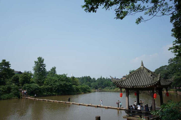 索尼ILCE-7M2K:菜鸟一个,在a7和这款纠结了