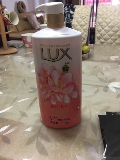力士(LUX)沐浴露 闪亮冰爽 爽肤沐浴乳720g(新老包装随机发货) 晒单图