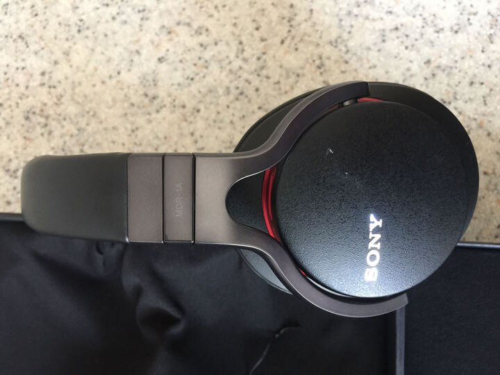 索尼MDR-1A:泰国产地,包装简约,阻抗24欧,直