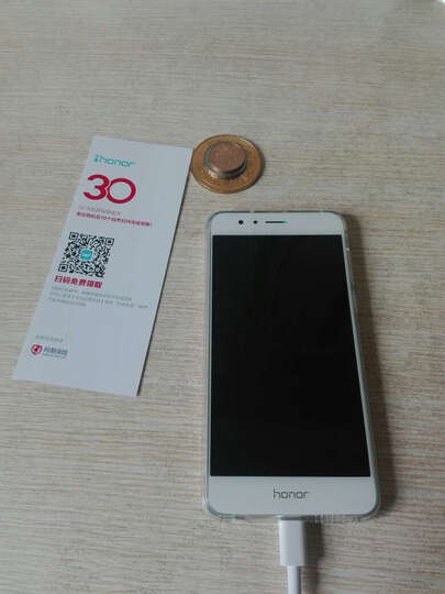 华为荣耀8:手机很不错是正品,运行速度快,颜值